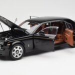Rolls-Royce Phantom VII EWB Diamond Черен Kyosho 1:18 - image 2 of 8