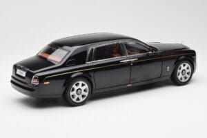 Rolls-Royce Phantom VII EWB Diamond Черен Kyosho 1:18 08841DBK2 Метал — снимка 3 от 8