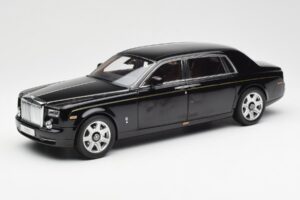 Rolls-Royce Phantom VII EWB Diamond Черен Kyosho 1:18