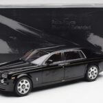 Rolls-Royce Phantom VII EWB Diamond Черен Kyosho 1:18 - image 8 of 8