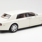 Rolls-Royce Phantom VII EWB English Бял Kyosho 1:18 - image 3 of 8