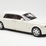 Rolls-Royce Phantom VII EWB English Бял Kyosho 1:18 - image 6 of 8
