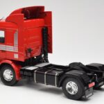 Scania 143M 470 Topline Червен MCG 1:18 - image 7 of 8