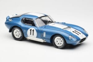 Shelby Daytona Cobra Coupe #11 S. Thompson 24 Hours of Le Mans 1965 CMR 1:18 CMR114 Метал — снимка 6 от 8