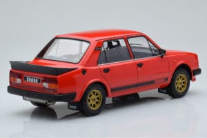 Skoda 130 LR Червен IXO 1:18 18CMC159 Метал — снимка 2 от 6