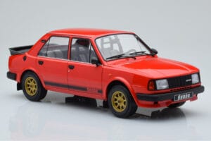 Skoda 130 LR Червен IXO 1:18 18CMC159 Метал — снимка 4 от 6