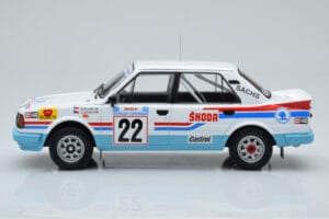 Skoda 130 LR #22 S. Kvaizar / J. Janecek Rally Acropolis 1986 IXO 1:18 18RMC157B Метал — снимка 3 от 6