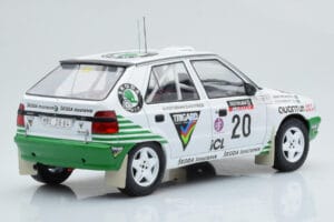 Skoda Felicia #20 S. Blomqvist / B. Cederberg Rally RAC Lombard 1995 IXO 1:18 18RMC147 Метал — снимка 2 от 6