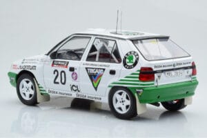 Skoda Felicia #20 S. Blomqvist / B. Cederberg Rally RAC Lombard 1995 IXO 1:18 18RMC147 Метал — снимка 5 от 6