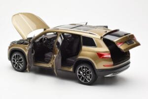 Skoda Kodiaq Златен FAW 1:18 ZSX000001GOL Метал — снимка 5 от 8
