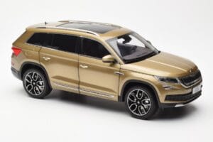 Skoda Kodiaq Златен FAW 1:18 ZSX000001GOL Метал — снимка 6 от 8