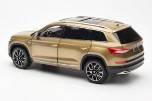 Skoda Kodiaq Златен FAW 1:18 ZSX000001GOL Метал — снимка 7 от 8