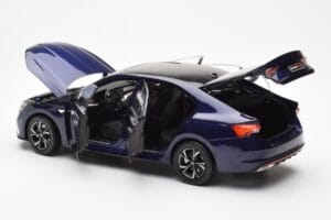 Skoda Octavia Pro Син FAW 1:18 ZMR000006BLA Метал — снимка 5 от 8