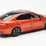 Skoda Octavia Pro Оранжев FAW 1:18 - image 3 of 8