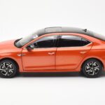 Skoda Octavia Pro Оранжев FAW 1:18 - image 4 of 8