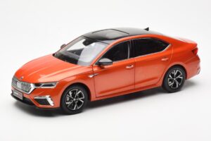 Skoda Octavia Pro Оранжев FAW 1:18