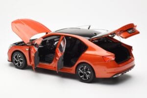 Skoda Octavia Pro Оранжев FAW 1:18 ZMR000006ORA Метал — снимка 5 от 8