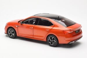 Skoda Octavia Pro Оранжев FAW 1:18 ZMR000006ORA Метал — снимка 7 от 8