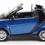 Smart Fortwo 451 Cabrio Синьо & Черно Minichamps 1:18 - image 4 of 8