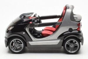 Smart Fortwo Crossblade Кабриолет Сребрист Черен Kyosho 1:18 13440 Метал — снимка 3 от 6