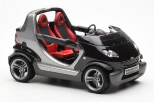 Smart Fortwo Crossblade Кабриолет Сребрист Черен Kyosho 1:18 13440 Метал — снимка 4 от 6