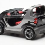 Smart Fortwo Crossblade Кабриолет Сребрист Черен Kyosho 1:18 - image 5 of 6