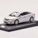 Toyota Avensis T270 Сребрист Minichamps 1:43 - image 2 of 4