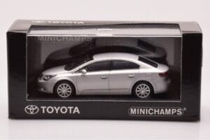 Toyota Avensis T270 Сребрист Minichamps 1:43 403166903 Метал — снимка 4 от 4