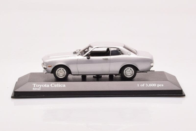 Toyota Celica A20 Сребрист Minichamps 1:43