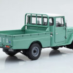 Toyota Land Cruiser 40 4x4 Pickup Зелен Kyosho 1:18 - image 4 of 8