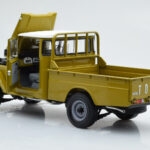 Toyota Land Cruiser 40 4x4 Pickup Маслинен Kyosho 1:18 - image 3 of 8
