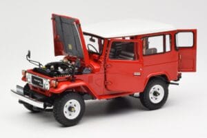 Toyota Land Cruiser FJ40 Van Червен Kyosho 1:18 08971R Метал — снимка 2 от 8