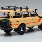 Toyota Land Cruiser 60 Бежов С Допълнителни Части Kyosho 1:18 - image 3 of 12