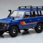 Toyota Land Cruiser 60 Син С Допълнителни Части Kyosho 1:18