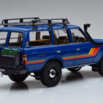 Toyota Land Cruiser 60 Син С Допълнителни Части Kyosho 1:18 - image 3 of 11