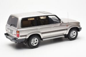 Toyota Land Cruiser HDJ80 Бежов Металик Otto 1:18 OT438 Смола — снимка 2 от 6