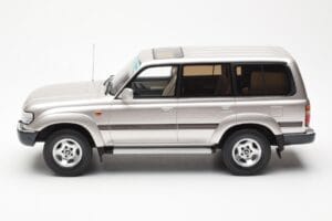 Toyota Land Cruiser HDJ80 Бежов Металик Otto 1:18 OT438 Смола — снимка 3 от 6