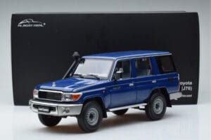 Toyota Land Cruiser J76 Синьо Almost Real 1:18 870101 Метал — снимка 7 от 7