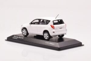 Toyota RAV4 XA30 Бял Minichamps 1:43 400166571 Метал — снимка 3 от 4