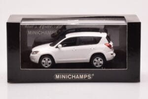 Toyota RAV4 XA30 Бял Minichamps 1:43 400166571 Метал — снимка 4 от 4