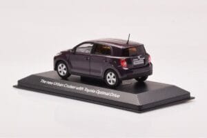 Toyota Urban Cruiser Лилаво Металик Minichamps 1:43 403166963 Метал — снимка 3 от 4