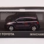 Toyota Urban Cruiser Лилаво Металик Minichamps 1:43 - image 4 of 4