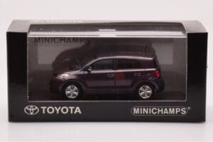 Toyota Urban Cruiser Лилаво Металик Minichamps 1:43 403166963 Метал — снимка 4 от 4