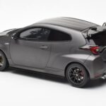 Toyota GR Yaris Circuit Package Черен Otto 1:18 - image 5 of 6