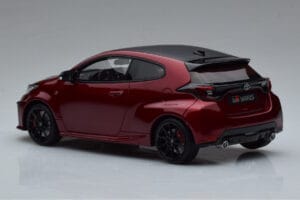 Toyota GR Yaris Червен Otto 1:18 OT1003 Смола — снимка 5 от 6