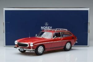 Volvo 1800 ES Червен Norev 1:18 188723 Метал — снимка 7 от 7