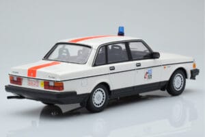 Volvo 240 GL Полиция Белгия Minichamps 1:18 155171492 Метал — снимка 2 от 6