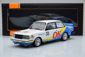 Volvo 240 Turbo Beckers #33 Andersson / Petersson / Linder ETCC Zolder 1985 IXO 1:18 18RMC105B Метал — снимка 6 от 6