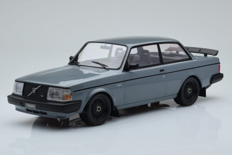 Volvo 240 Turbo Сив IXO 1:18