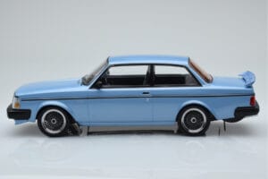 Volvo 240 Turbo Светлосин IXO 1:18 18MCC090 Метал — снимка 3 от 6